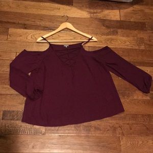 XL off the shoulder maroon top LIKE NEW